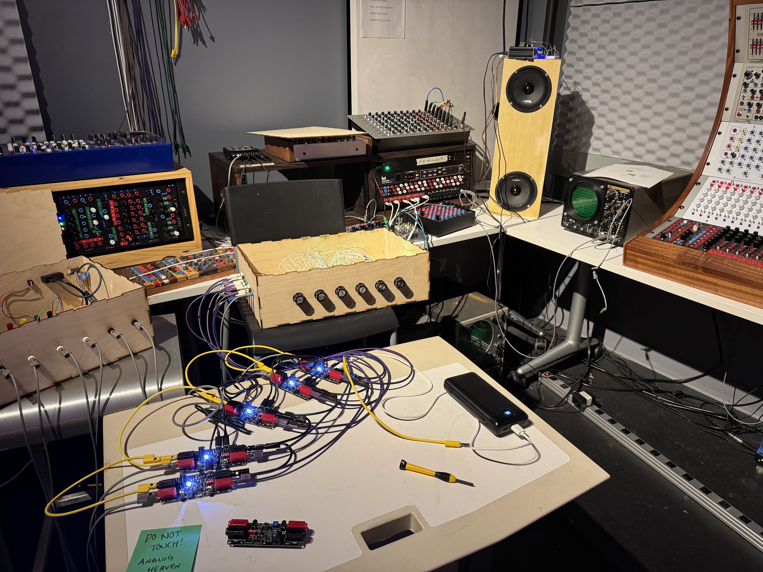 Synth voltage convertor in use